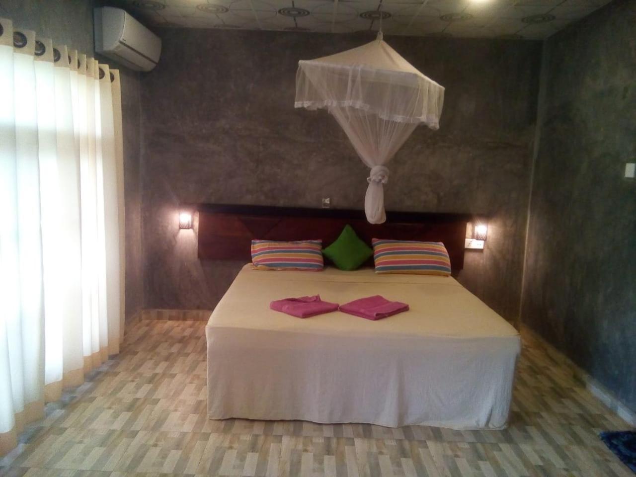 Isiwara Paura Bugged Apartment Sigiriya Exterior foto